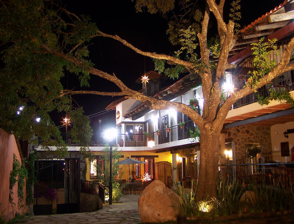 Hotel Villa Cassis Tapalpa Ngoại thất bức ảnh